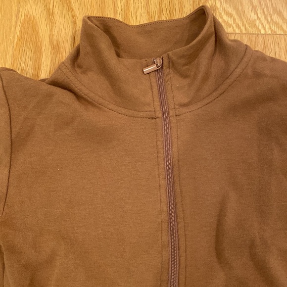 Aritzia Sunday Best Mock Neck Zip Up Size XS - Picture 2 of 2
